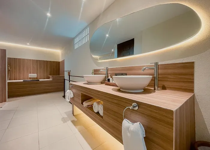 Resort Aruni Bali Boutique 4*